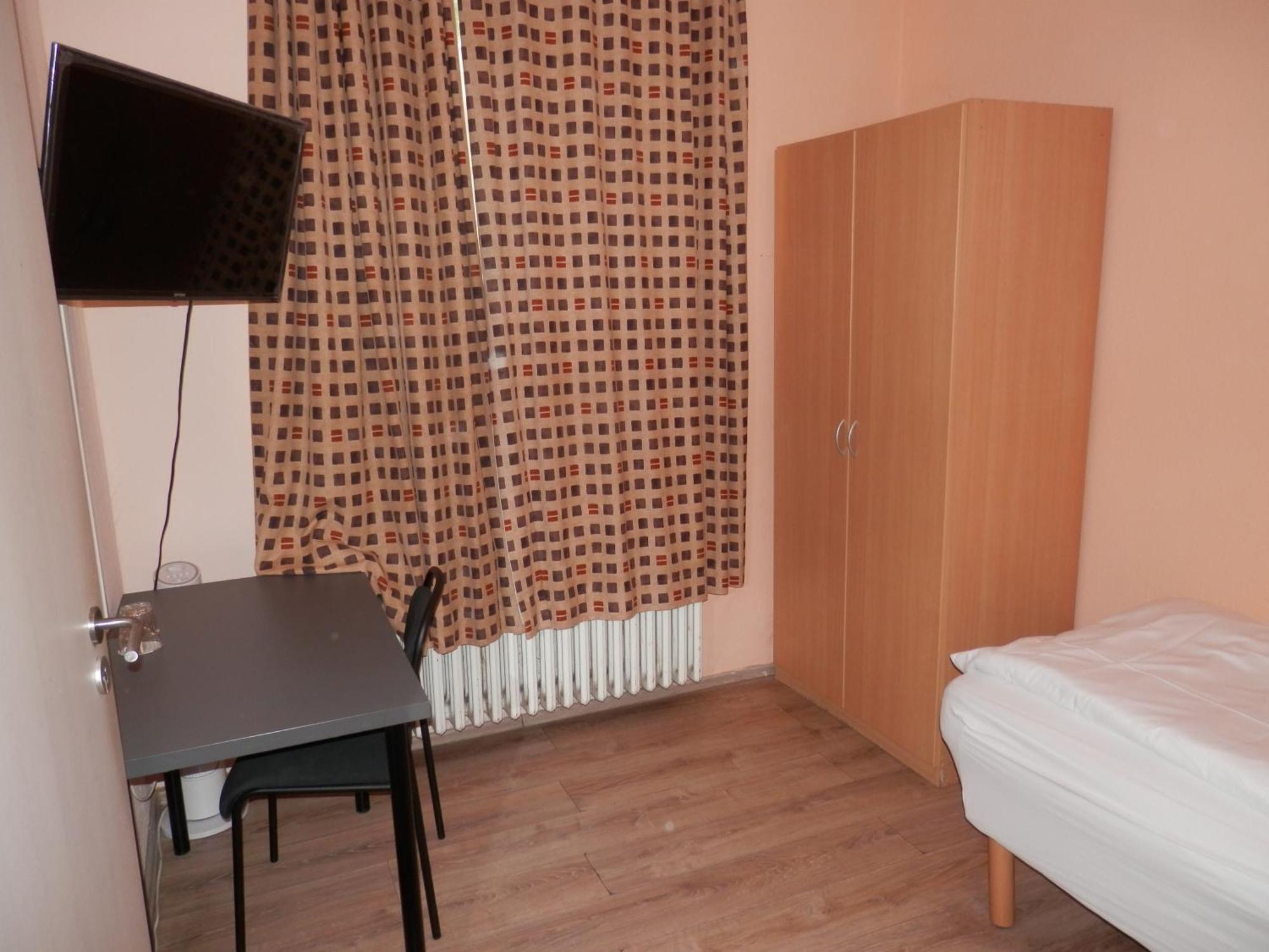 Relax Hotel-Ludwigshafen Bagian luar foto