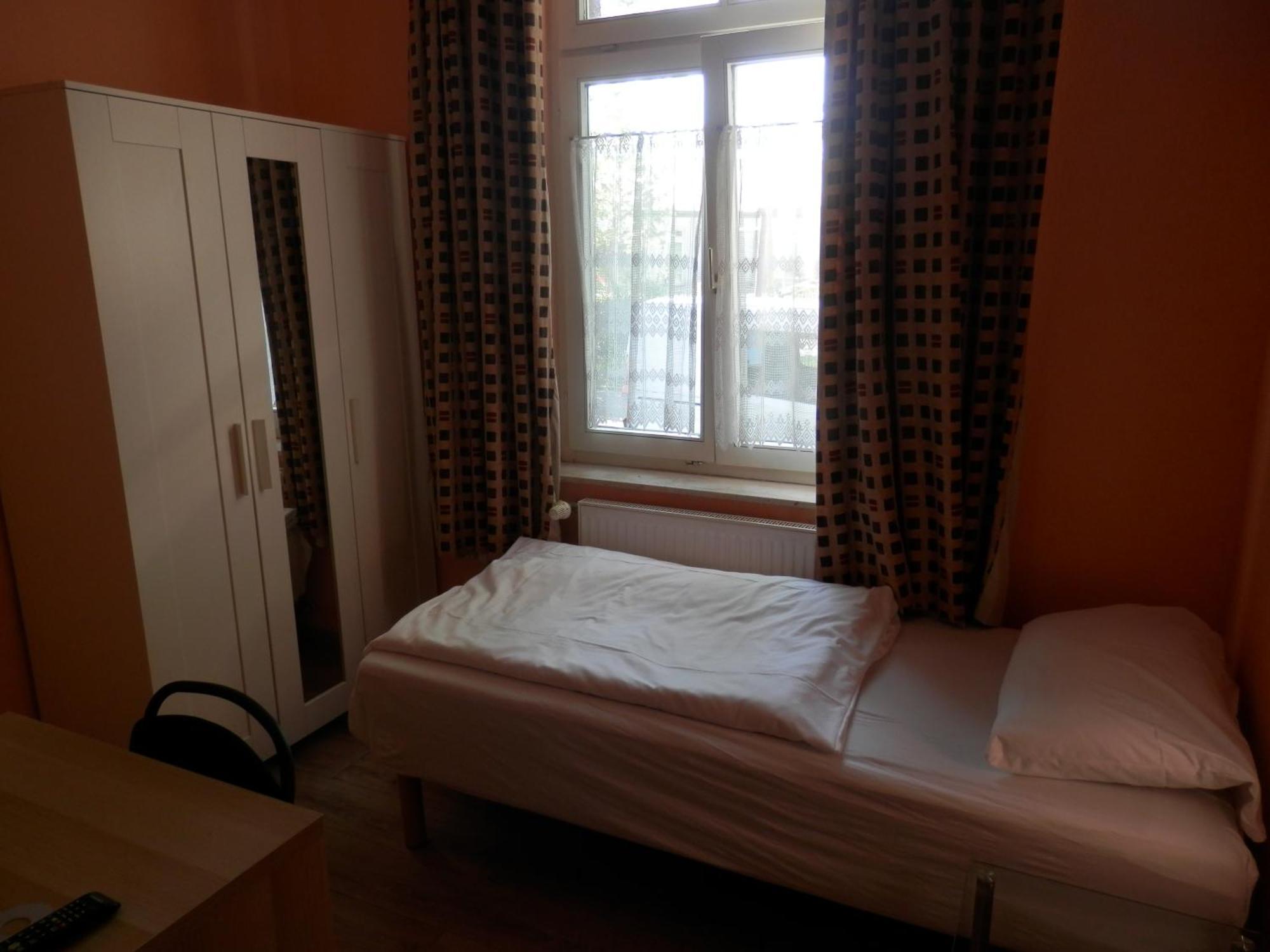 Relax Hotel-Ludwigshafen Bagian luar foto